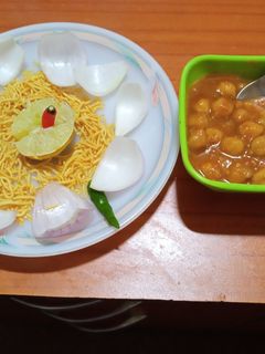 স্বাদ বদলে কাবলী ছোলই(swad bodole kabli chola recipe in Bengali) রেসিপির প্রধান ছবি