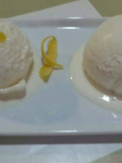 Una foto de Helado de limón thermomix