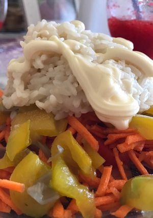 Una foto de Ensalada de arroz con vegetales