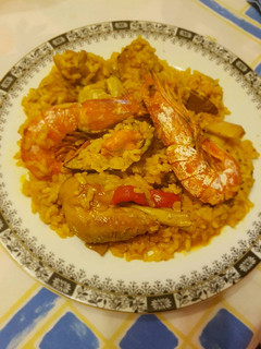 Una foto de Paella mixta imperio
