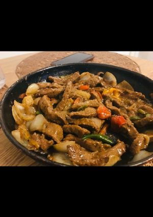A picture of Dry beef chilli.