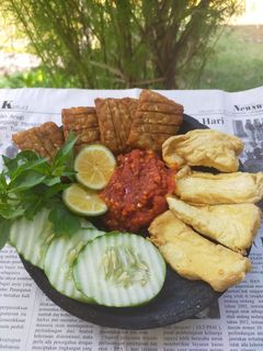 Foto resep Lalapan tempe tahu