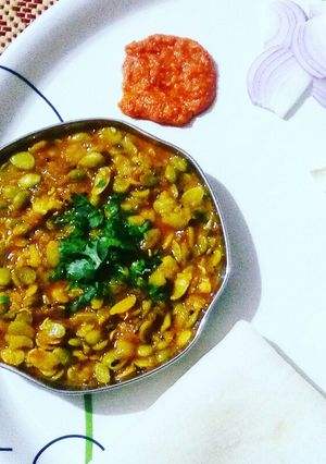 A picture of Winter Special Sprouted Lima Beans Curry.