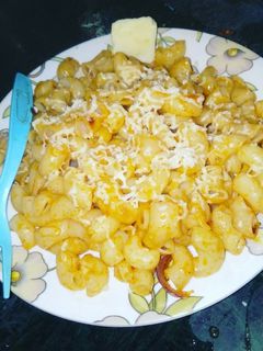 चीज़ मैकरॉनी पास्ता (cheesy macaroni pasta recipe in Hindi) रेसिपी मुख्य फोटो