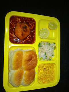 A picture of Tari vada.