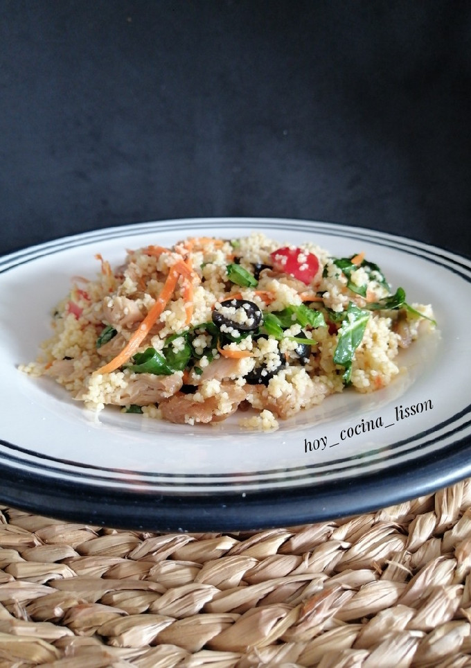 Una foto de Ensalada de couscous con heura