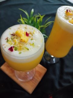 मैंगो लस्सी (Mango Lassi Recipe in Hindi) रेसिपी मुख्य फोटो