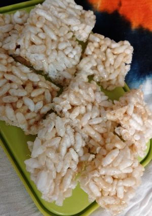 મમરા ની ચીક્કી (Mamra chikki recipe in Gujarati) રેસીપી મુખ્ય ફોટો