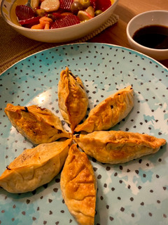 Una foto de Gyozas de Ropa Vieja