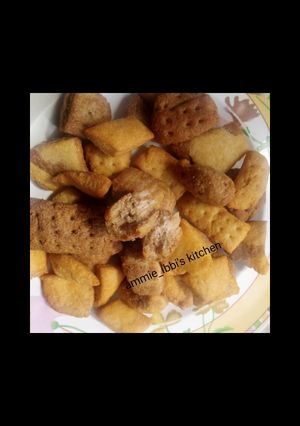 Bake and fried semolina chin chin ainihin hoton girkin