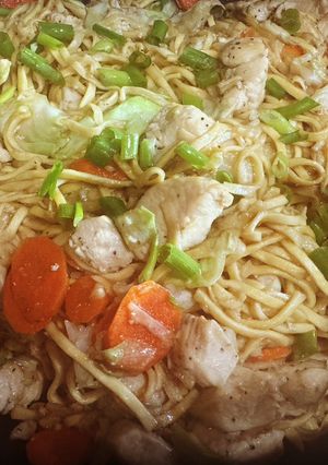 A picture of Chicken Chow Mein.