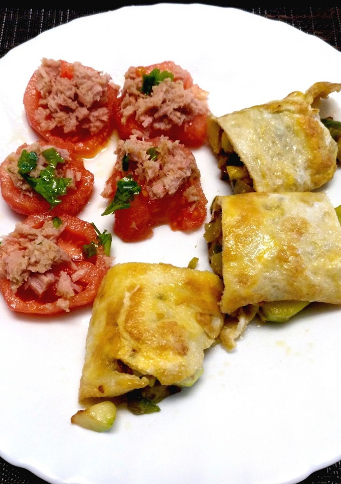 Una foto de Tortilla francesa rellena de verduras