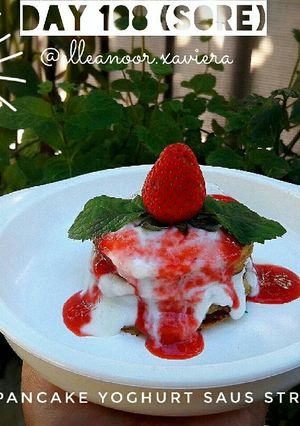 Foto resep Banana pancake yoghurt sauce strawberry mpasi 9m+
