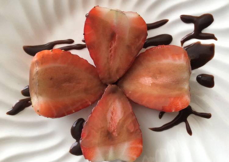 Strawberries with Melted Chocolate