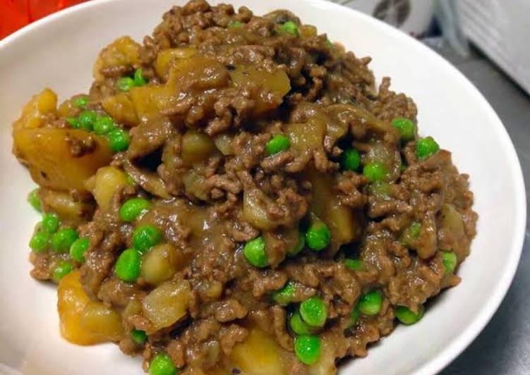 Mince lamb with potatoes