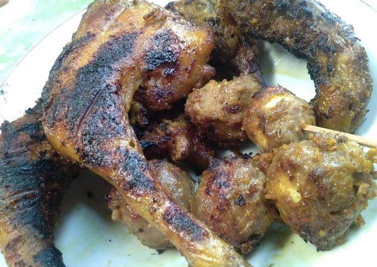 Ayam + Bakso Bakar Bumbu Kuning