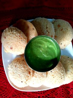 ओट्स इडली (Oats idli recipe in hindi) रेसिपी मुख्य फोटो