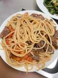 Mì ống xào bò cà chua