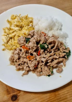รูปของ หมูสับผัดพริกสด ไข่ขยี้