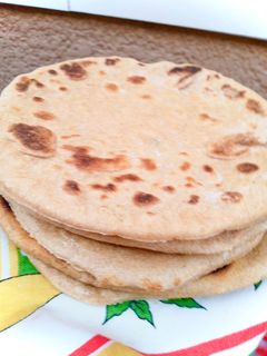 Turkish bread na alkama ainihin hoton girkin