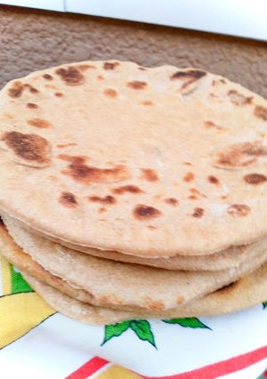 Turkish bread na alkama ainihin hoton girkin
