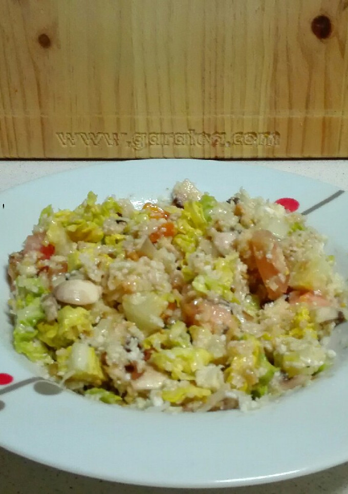 Una foto de Ensalada variada de cuscús de coliflor