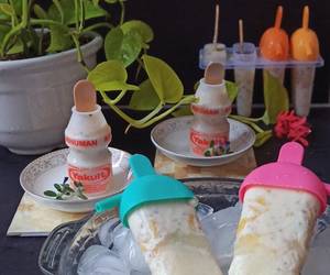 Caranya Menyajikan Yakult Popsicles (Es Krim Yakult + Nangka) Gurih Mantul Caranya Menyajikan Yakult Popsicles (Es Krim Yakult + Nangka) Gurih Mantul