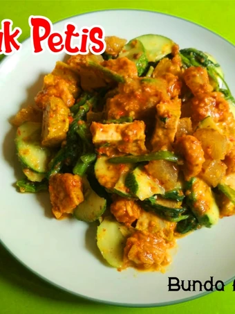 Langkah Mudah untuk Membikin Resep Rujak Petis yang Menggugah Selera Anti Ribet, Uenak Banget