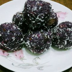 Black Plum Laddus A picture of Black Plum Laddus.