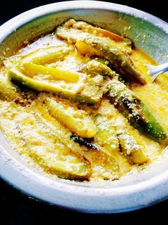 পটল ভাপা (potol bhapa recipe in Bengali) রেসিপির প্রধান ছবি