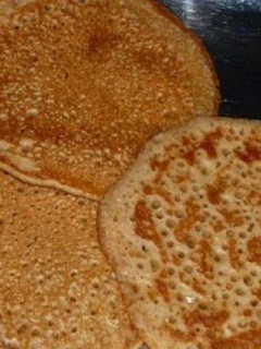 கோதுமை வெல்லம் தோசை செய்முறை முக்கிய புகைப்படம்