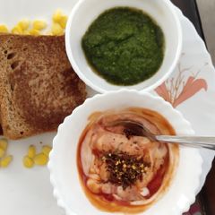 A picture of Spinach corn sandwich.