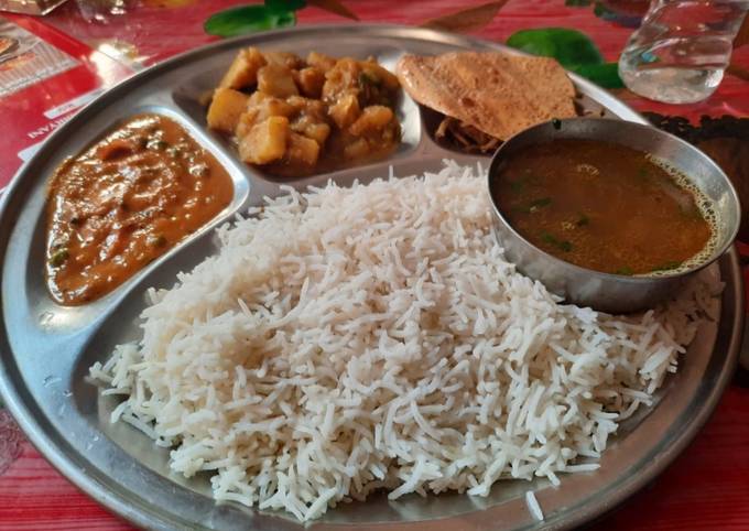 Lunch Thali Recipe by Sarita Srivastava - Cookpad