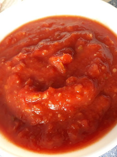 A picture of Marinara sauce.