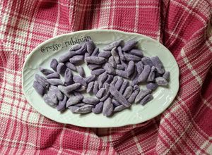 Foto di Gnocchi di patate viola con albumi