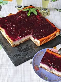 Una foto de Tarta de yogurt griego, con sólo 3 ingredientes (sin gluten)