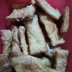A picture of Meethe shakarpare.