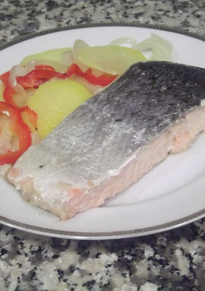 Una foto de Salmón en papillote
