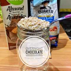 A picture of Overnight Chocolate Cinnamon Oatmeal.