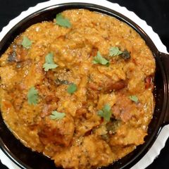 A picture of Dum Aloo.