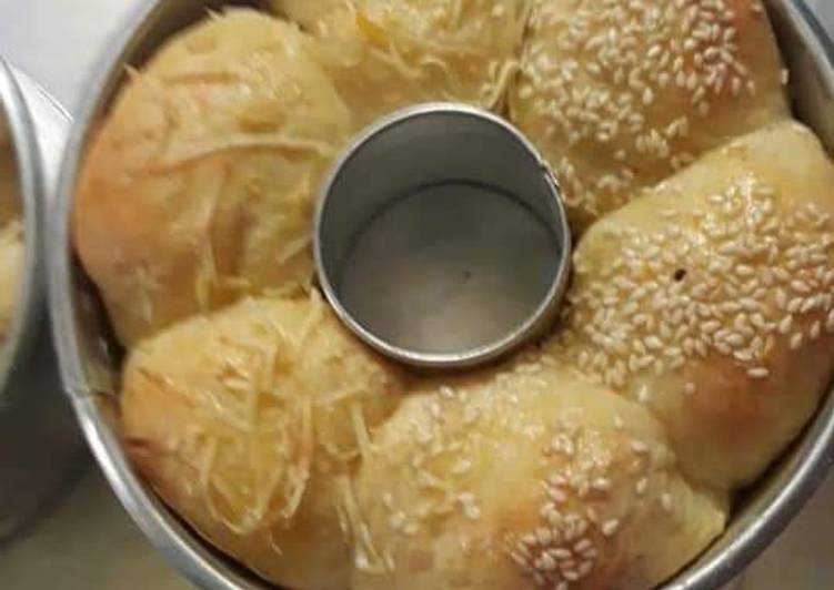Roti sobek manis dan lembut
