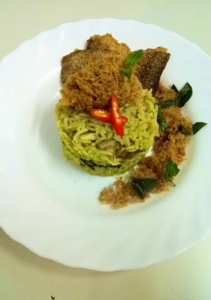 รูปของ ข้าวผัดเขียวหวานปลาสลิดฟู
