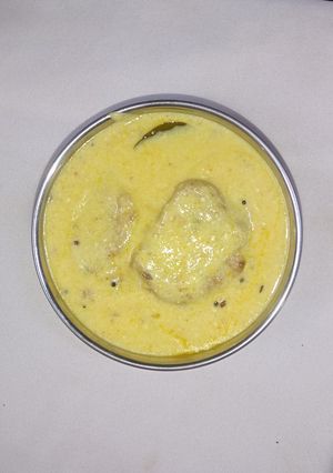 पंजाबी कढ़ी पकोड़ा (Punjabi Kadhi pakoda recipe in Hindi) रेसिपी मुख्य फोटो