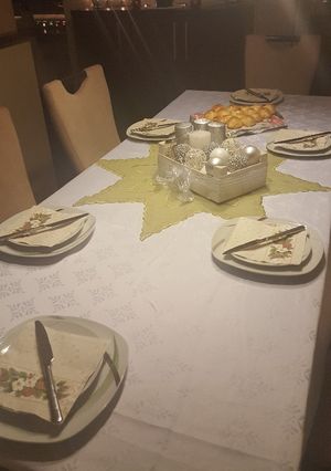 Sajtos-kolbászos fenyőfa recept fotója