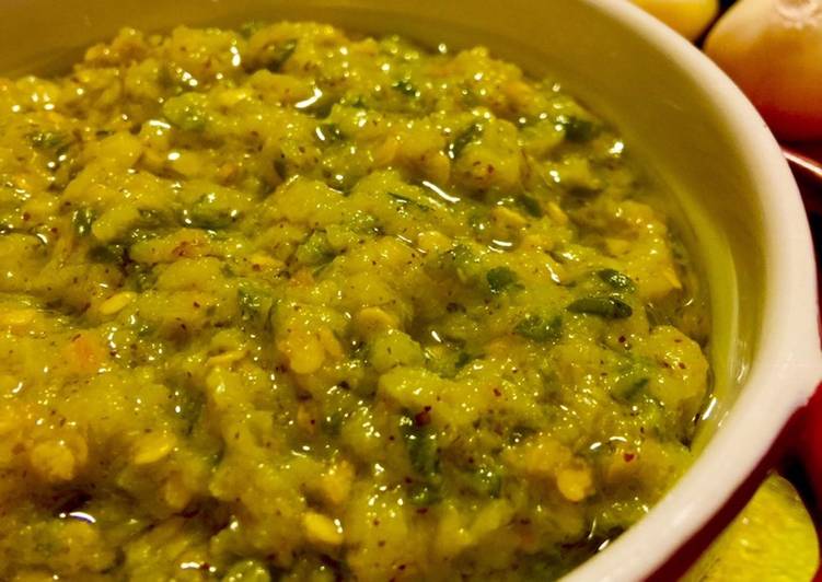 Easiest Way to Make Speedy Lehsun-Hari Mirch ka Kuchla | Garlic-Green Chilli Chutney