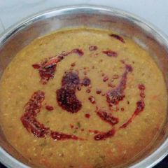 A picture of Chilke wali urad ki dal.