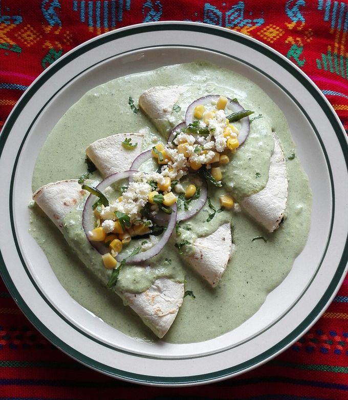 Una foto de Poblanitas (enchiladas)