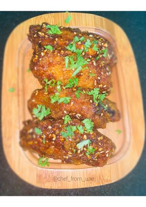 A picture of Garlic Honey Glazed Wings.