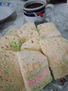 Foto resep Bolu Kukus Pelangi (2 Telur)