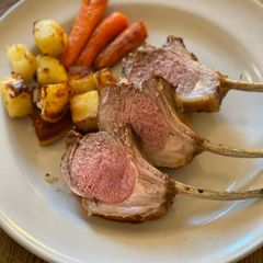🐑 Roasted rack of lamb A picture of 🐑 Roasted rack of lamb.
